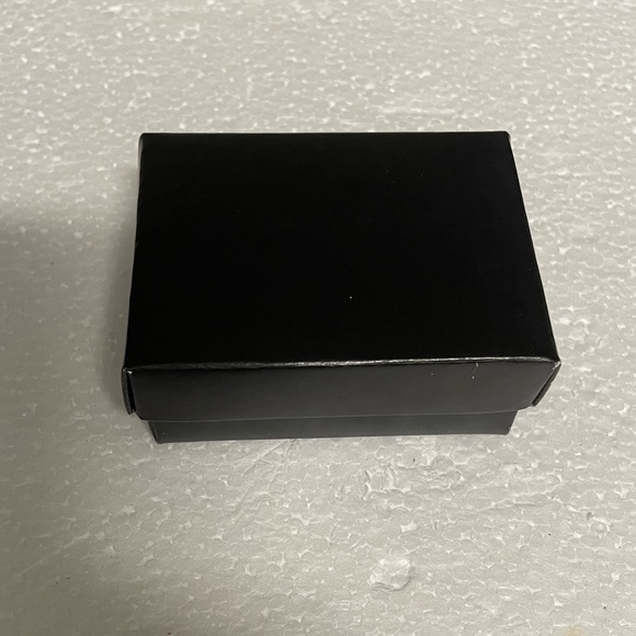 NWOT VTG Jewelry by Avon, Infinity Necklace In Support Against Domestic Violence - Picture 7 of 13